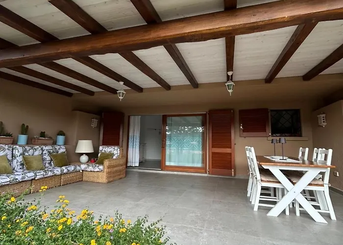 Villaggio Costa Serena 公寓 *